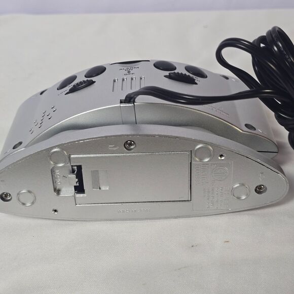 Sharp LED Digital Alarm Clock,‎ Swivel Base, SilverCase, Red Display, SPC033 - Picture 5 of 7